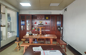 J9集团官网钢材有限公司宽敞办公室